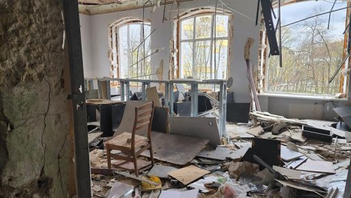 Как выглядит корпус Каразинского университета через год после российского удара: Кадры с места