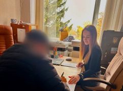 На Харківщині чоловік регулярно знущався зі своєї матері