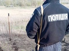 У зруйнованому селі на Ізюмщині ексгумували жертву російського авіанальоту