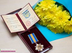 У Куп'янську матері загиблих військових отримали нагороди
