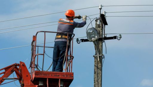 Енергетики відновили електропостачання після обстрілів у Куп'янському районі – обленерго