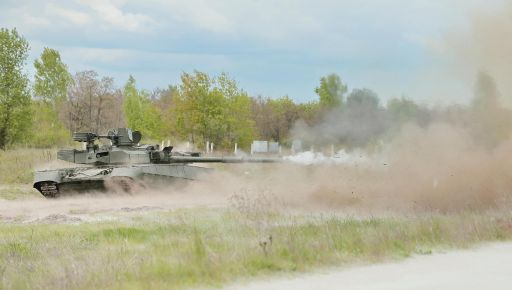Резников с рабочей поездкой посетил Харьковскую область: Что известно о тестах танка "Оплот"