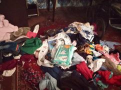 Были грязные и голодные: В Харьковской области у матери-пьяницы забрали троих детей