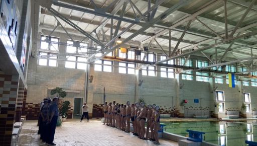 В Харькове восстановили разрушенный российской ракетой бассейн спорткомплекса ХПИ