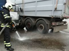 В Харьковской области в ДТП попал грузовик с опасным веществом: Что известно