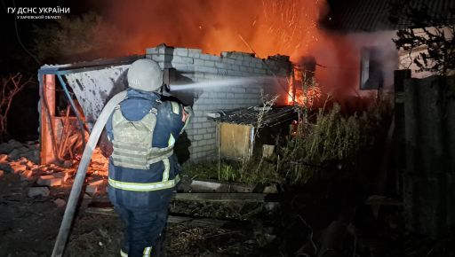 Окупанти обстріляли п'ятиповерхівку в Харківській області: ДСНС повідомила про пожежі