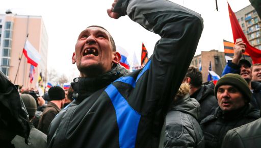 Окупована Україна: Хто подає голос з-за спини загарбників