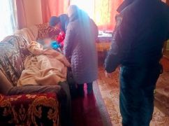 Сломался ключ: на Изюмщине полицейские освобождали из собственного дома 75-летнюю женщину