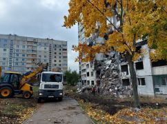 В Харькове готовят к демонтажу подъезд 16-этажки на Северной Салтовке: Кадры с места