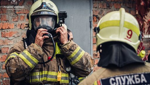 У Харкові горіла 2-поверхівка: Ліквідація вогню тривала понад годину