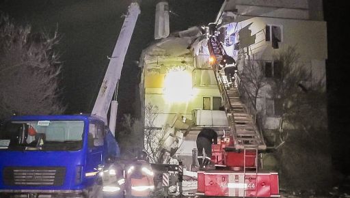 В Купянске авиабомба разрушила целый подъезд: Подробности ночной атаки