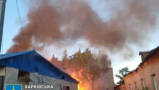 Росіяни "Смерчем" вдарили по Боровій: Пошкоджені будинки та магазини