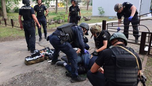 Це не удари "у відповідь”: Володимир Зеленський відреагував на авіаналіт по Харкову