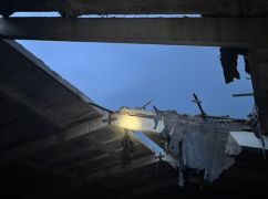 Под Харьковом в результате дроновой атаки пострадал гражданский объект: фотографии с места