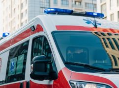 Дівчинка народилася просто в "швидкій": нічні пологи на Харківщині приймали в дорозі