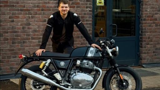 Харківському авто-блогеру, який втік до РФ та виправдовував війну, оголосили підозру