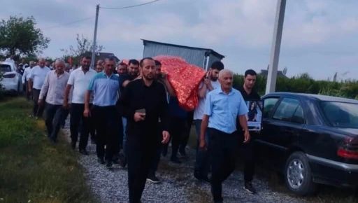 В Азербайджане попрощались со студенткой-медиком, погибшей в Харькове