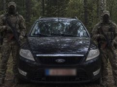 Харьковским спецназовцам полиции передали автомобиль