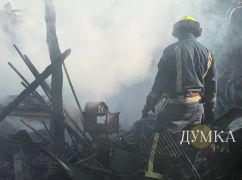 В Харькове из-под обломков дома вытащили мужчину