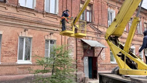 В одном из районов Харькова Россия повредила десять многоэтажек