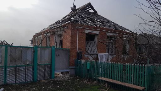 На Харківщині окупанти з артилерії рознесли будинки біля кордону: Кадри руйнувань