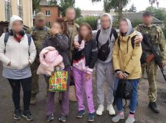 В Купянске оккупанты заперли пятерых детей в подвале