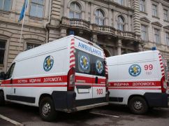 Харьковские военные получили два реанимобиля от львовских медиков