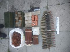 У мешканця Харківщини знайшли 10 кг пороху та понад 2 тисячі патронів