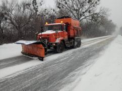 Снегопад на Харьковщине: Что известно о ситуации на дорогах