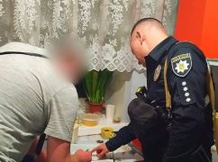 У Харкові 53-річний чоловік побив матір під час сварки