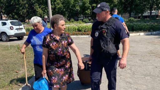 Полиция Харьковщины помогла эвакуировать семьи с домашними питомцами