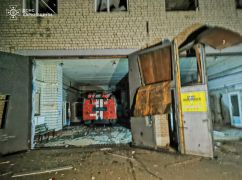 Окупанти обстріляли пожежну частину на Харківщині, третина будівлі знищена: Кадри з місця