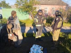 На Харьковщине россияне сбросили авиабомбу на дом, где были двое братьев и родители