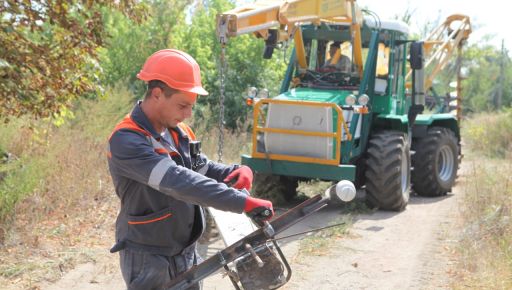 Розбите вщент: На Харківщині повернули світло в село, яке зруйнували росіяни