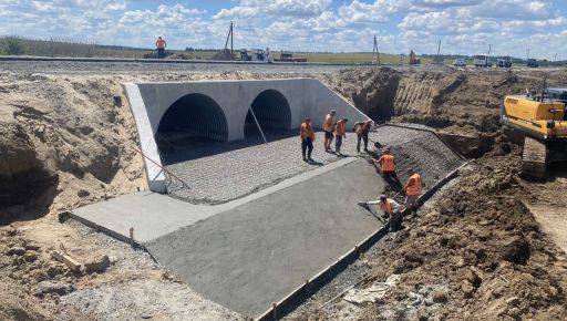 В Харьковской области по новой технологии построили разрушенный мост: Что известно