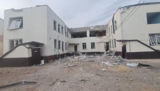 З'явилися фото зруйнованої школи на Харківщині, куди вдарили два "Іскандери"