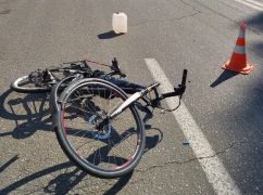 В Харькове велосипедист попал под колеса авто