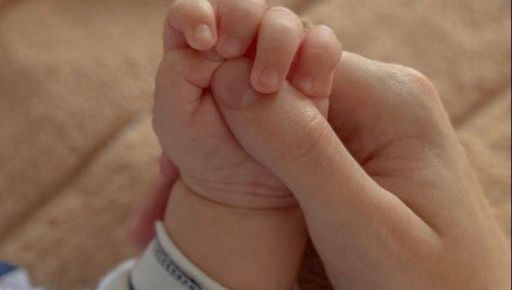 Двійня народилася у кареті швидкої допомоги на Харківщині: по 1 кг кожен малюк