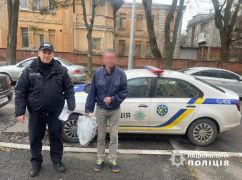 Харьковчанина арестовали за систематические издевательства над пожилыми родителями