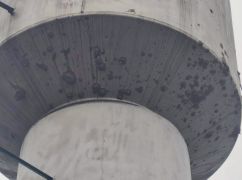 Российские дроны повредили водонапорную башню в Харьковской области: что известно