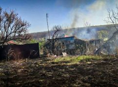 В Харьковской области в результате российского обстрела вспыхнули семь домов: Кадры с места