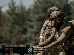 На Харківщині штурмовики вивели з ладу ворожу артилерію та спалили склади БК