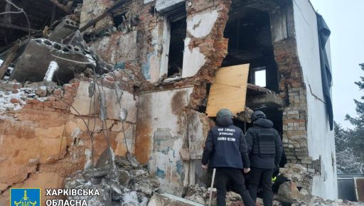 Россия атаковала дронами кафе и больницу на Харьковщине: Прокуратура опубликовала новые кадры