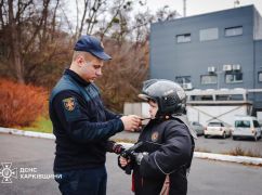 В Харькове наградили мальчика, спасшего бабушку из пожара