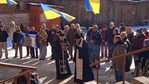 В Харькове почтили память погибших в теракте возле Дворца Спорта