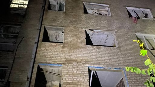 В Изюме показали последствия авиаудара по городу