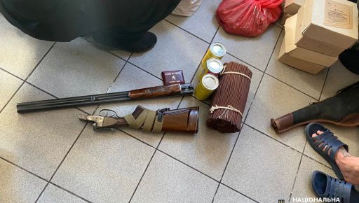 В Изюмском районе полиция обнаружила нелегальный арсенал оружия