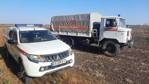 В Харьковской области на заминированном поле взорвался трактор