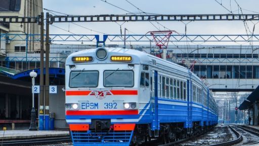 Более 7 часов задержки: какие харьковские поезда выбились из графика
