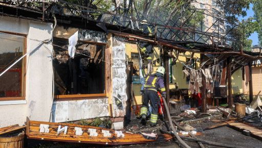 У Харкові сталася масштабна пожежа в кафе: вогонь охопив 300 кв. м